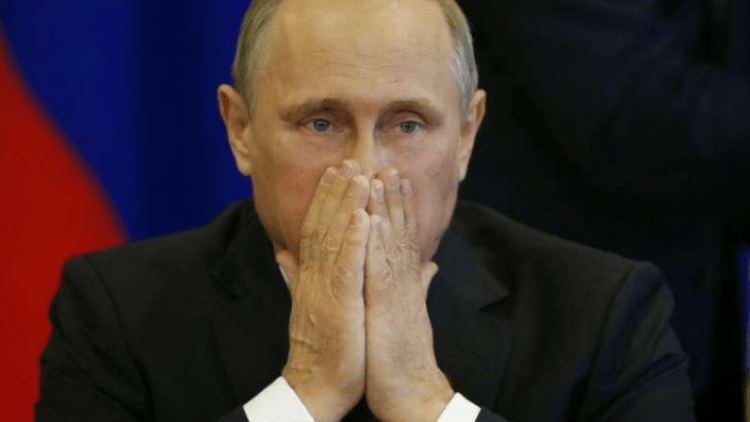 Putini ka frikë të udhëtojë me aeroplan, tha një reporter hetues