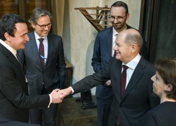 Kurti takohet me kancelarin Scholz: Propozimi evropian bazë e mirë për të ecur përpara