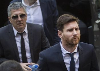 Babai i Messit i jep fund thashethemeve: Nuk besoj se ai do të luajë pësëri për Barçën