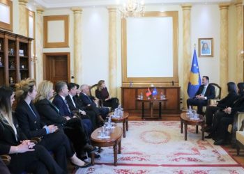 Konjufca falënderoi deputetët e Kuvendit të Shqipërisë për angazhimin e tyre në mbështetje të Kosovës