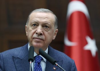 Më shumë se 21,000 të vdekur nga tërmeti në Turqi, Erdogan: Mijëra ndërtesa të pabanueshme