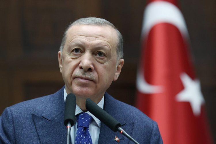 Më shumë se 21,000 të vdekur nga tërmeti në Turqi, Erdogan: Mijëra ndërtesa të pabanueshme