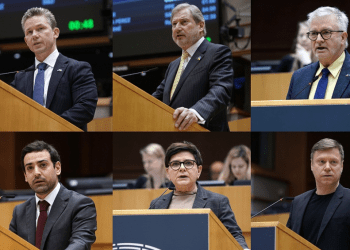 Parlamenti Europian bën thirrje për paketën e 10 të sanksioneve kundër Rusisë