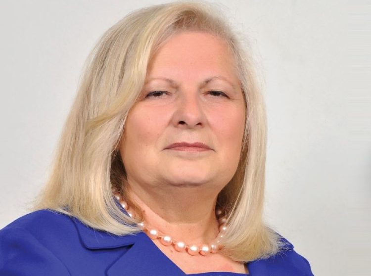 Flora Brovina flet për fotografinë që e bëri të heqë dorë nga politika