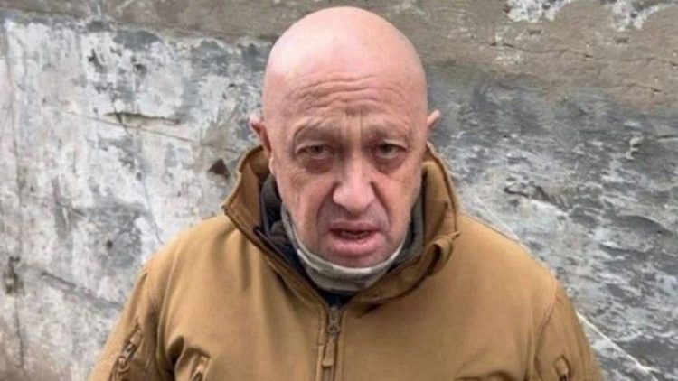 Kreu i Wagnerit sulmon verbalisht ministrin rus të Mbrojtjes, thotë se qëllimisht po ua zvogëlon sasinë e armëve dhe municionit