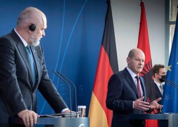 Rama niset drejt Berlinit, pritet takim me Scholz