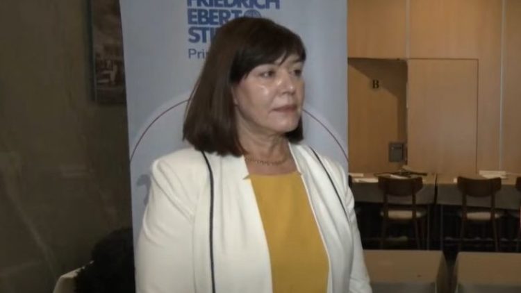 Nuk ka më fusnotë, Kosova tash e tutje është në nivel komplet tjetër ndërkombëtar – juristja Mushkolaj zbërthen Propozimin evropian