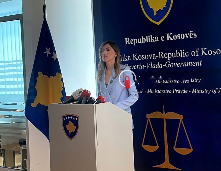 Vendimi i Kushtetueses, ministrja e Drejtësisë del në konferencë!