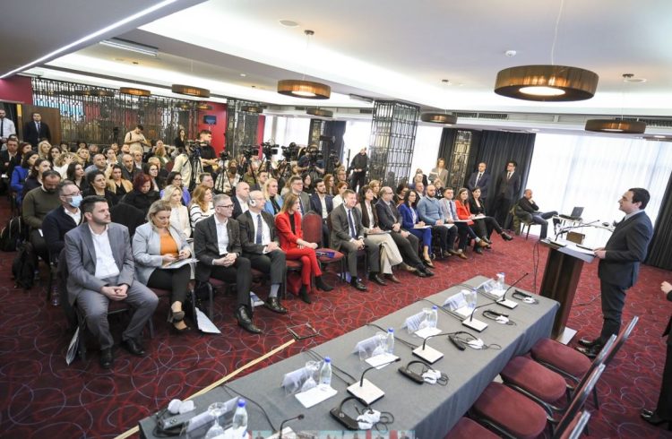 Kurti: Qeveria e Kosovë e ka prioritet mbrojtjen sociale për qytetarët tanë