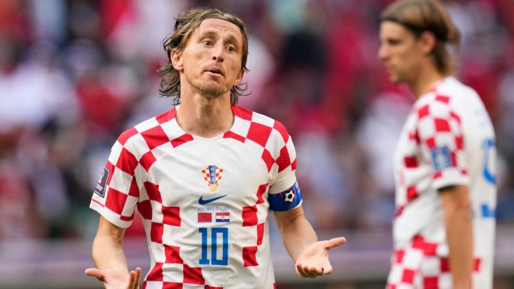 U rrit vetë nën rrënoja, Modric bën gjestin fisnik për Turqinë