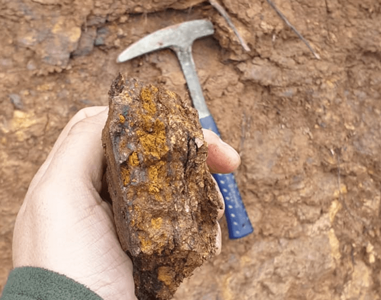 Britanikët pritet të fillojnë kërkimet, ky është fshati ku dyshohet se fshihen 640 tonë ar në dalje të Prishtinës