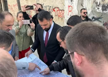 Për herë të parë do të rregullohet rrjeti i ujësjellsit, ministrat Krasniqi e Aliu vizitojnë fshatrat dhe lagjet e Fushë Kosovës