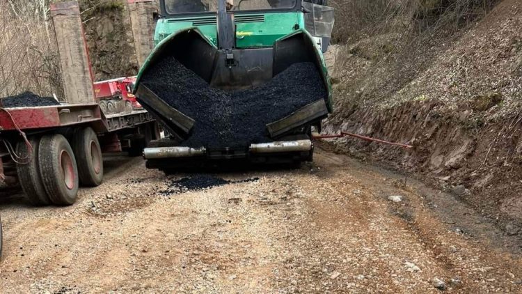 Shtrohet asfalt mbi baltë, reagon Pacolli: Selam Liburnit!