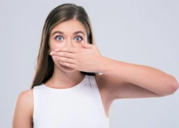 Tre probleme shëndetësore të zbuluara nga lemza