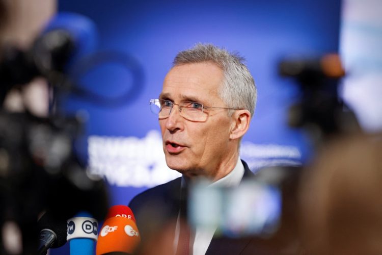 Lufta në Ukrainë, Stoltenberg: Bakhmut-i mund të bjerë në ditët në vijim