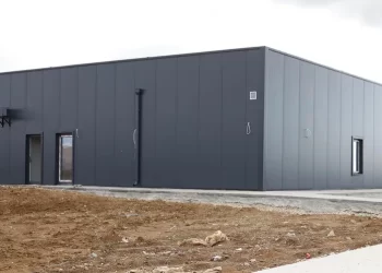 Qendra për trajtimin e qenve endacakë, në fazën finale të ndërtimit