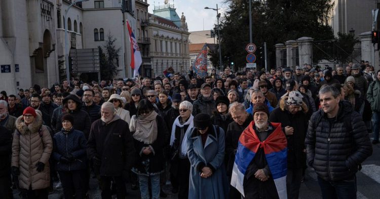 “Populli i Serbisë nuk do ta japë Kosovën serbe”, nacionalistët serbë protesojnë kundër propozimit evropian