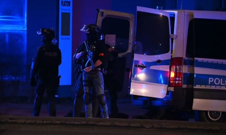 Të shtëna me armë në Hamburg të Gjermanisë, 7 të vdekur