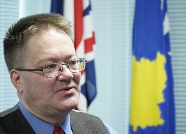 Abbott dhe MacLeod kërkojnë zbatim të shpejtë të marrëveshjes