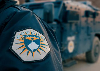 Vendosen pengesa në afërsi të Bërnjakut, intervenon policia