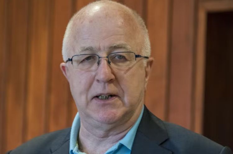 Ish-ministri britanik: Beogradi tentoi ta vriste Dick Martyn dhe t’ua linte fajin qytetarëve të Kosovës