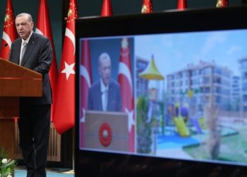 Erdogan premton ndërtimin e 488,000 shtëpive për të prekurit nga tërmeti