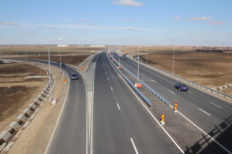 Ministri Aliu jep detaje për projektet infrastrukturore Prishtinë-Pejë dhe autostradën Prishtinë-Gjilan