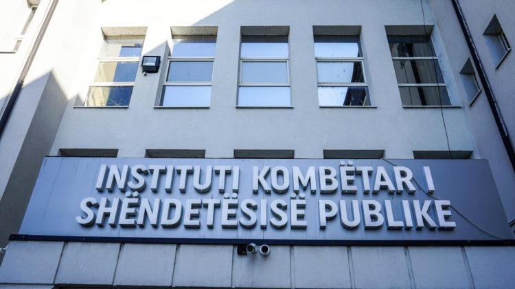 Edhe Kosova rrezikon të preket nga fruthi, bëhet thirrje për vaksinim të fëmijëve