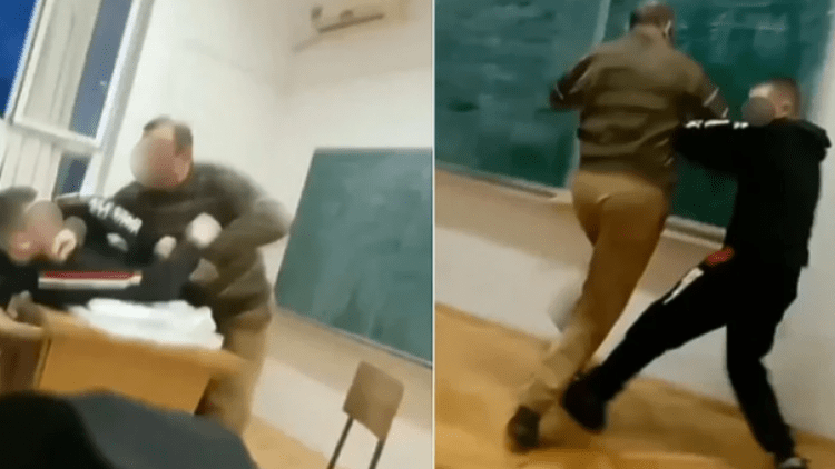 Dhunë në një shkollë në Serbi: Mësuesi dhe nxënësi përleshën në klasë shkaku i telefonit (Video)