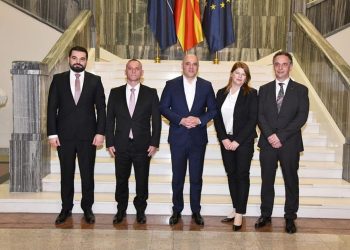 Gjysmat e ministrive në RMV, drejtohen nga shqiptarët