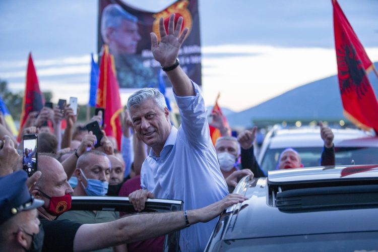 Reuters: Të hënën nis gjykimi i njeriut që shpalli pavarësinë, avokati Khoe shpreson ta nxjerrë të lirë Thaçin