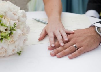 Asnjë rast nën 18 vjeç në 2022-shin, Shqipëria po “eliminon” fenomenin e martesave të hershme