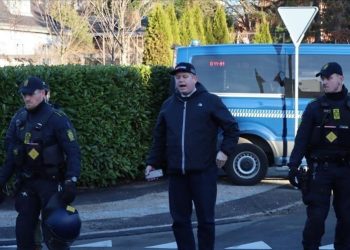 Politikanit danez Rasmus Paludan i mohohet hyrja në Britani për shkak të djegies së Kuranit