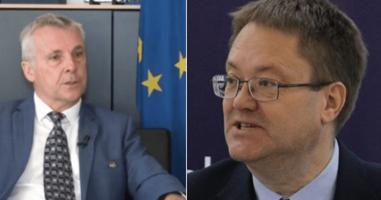 Abbott dhe Rohde dënojnë djegien e veturave në veri: Akt i papranueshëm, të zbulohen përgjegjësit