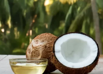 Këto janë ushqimet që nuk duhet t’i hani kurrë, sipas kardiologut