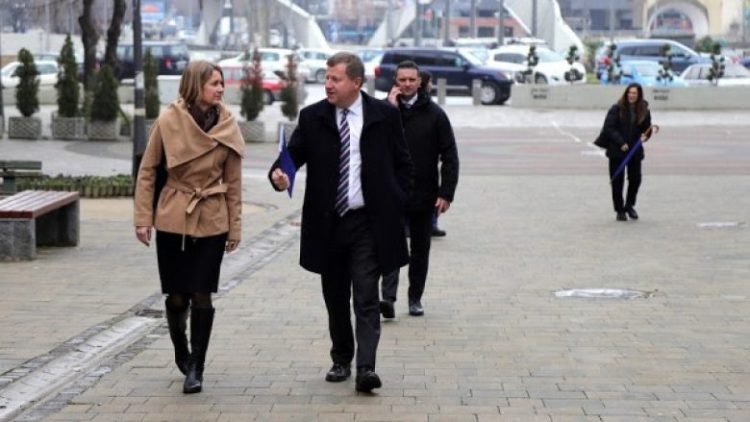 Alarmon ambasadori i BE-së: Në veri: Situata është e ndërlikuar dhe e paqëndrueshme