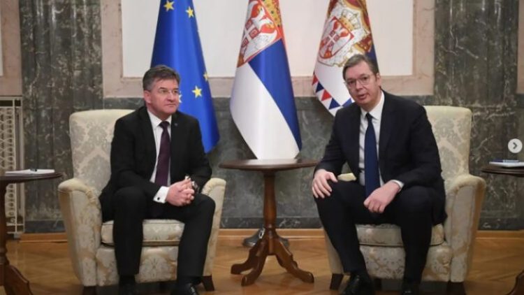 Pas takimit me Lajçakun, deklarohet presidenti i Serbisë