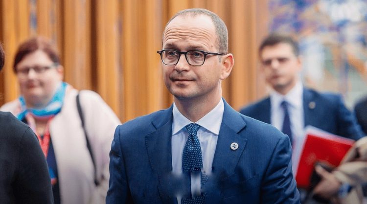 Ditmir Bushati për “marrëveshjet pa nënshkrime”: Strategjikisht, Kosova ka arritur një fitore
