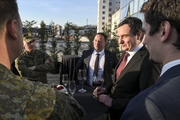 Kryeministri Kurti organizoi pritje me rastin e 24-vjetorit të ndërhyrjes së NATO-s në Kosovë