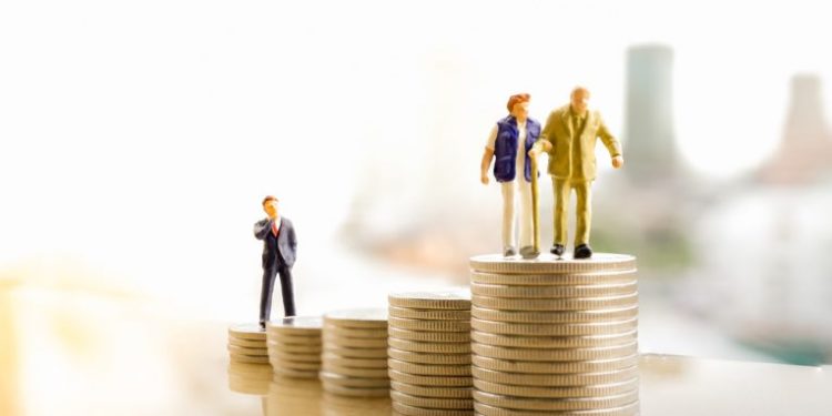 Cilat vende kanë moshat më të ulëta dhe më të larta të daljes në pension në Europë?