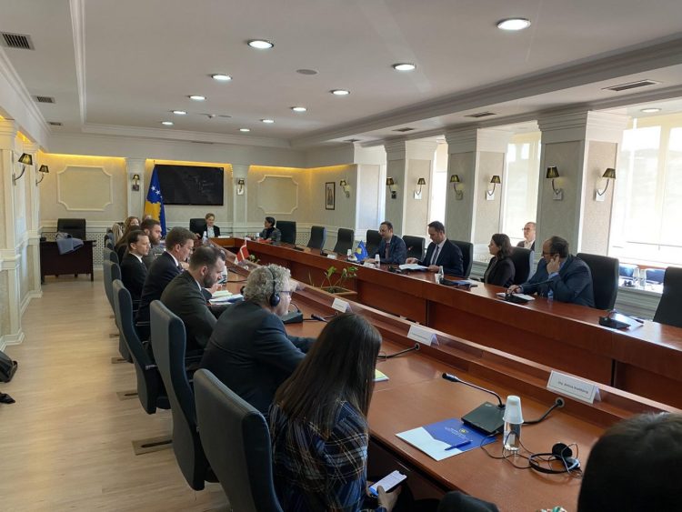 Konjufca takohet me ministrin e Drejtësisë së Danimarkës