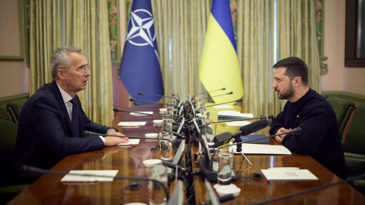 A e gënjyen leatët e NATO-s Ukranin, s ia kanë dorëzuar mjetet luftarake të premtuar