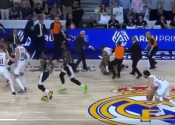 Përleshje fizike mes basketbollistëve të Real Madridit dhe Partizanit në Euroligë (VIDEO)