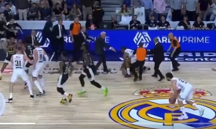 Përleshje fizike mes basketbollistëve të Real Madridit dhe Partizanit në Euroligë (VIDEO)