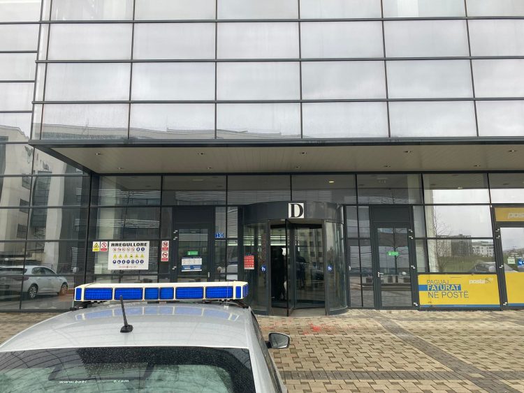 Sillen në gjykatë personat që sulmuan Valon Sylën, pritet të paraburgosen për 30 ditë