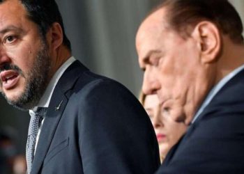 Një javë pasi doli, Berlusconi rikthehet në spital – shtrihet në intenzivë