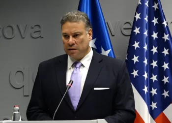 Escobar do të takohet me Ramën dhe Begajn nesër në Tiranë