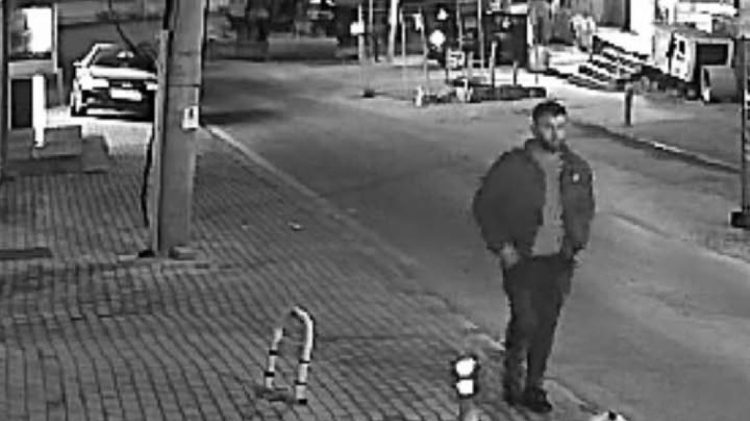 Policia ia publikoi foton, arrestohet personi që kërkohej për sulm seksual