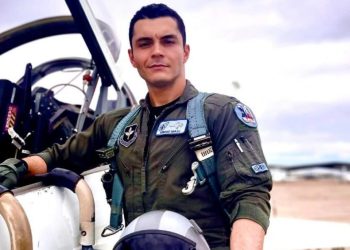 Ky është Edmond Smajli, piloti i ushtrisë së Shteteve të Bashkuara të Amerikës