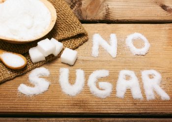 E dini si ndikon sheqeri i tepërt në organizmin tuaj?